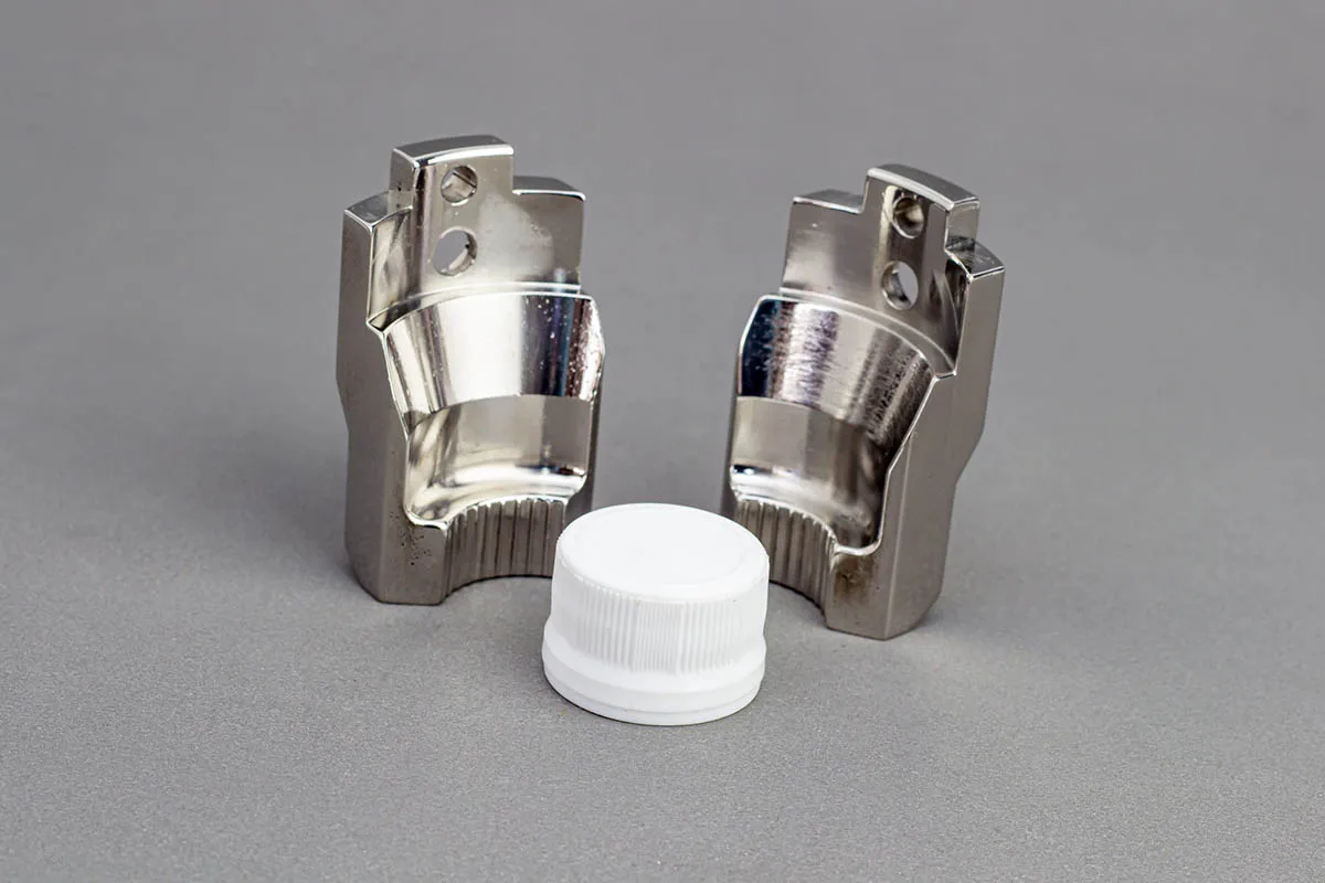 22 – BOCAL ARROLHADOR PINÇA TAMPA FÁRMACO 1